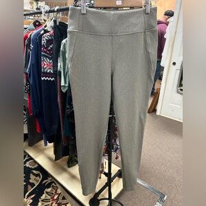 Women's Athleta herringbone pants, zippered legs, size small, cream & taupe